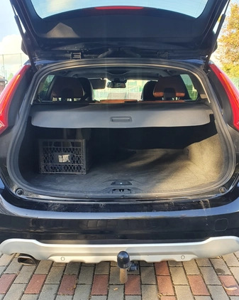 Volvo V60 cena 30500 przebieg: 230114, rok produkcji 2011 z Brodnica małe 232
